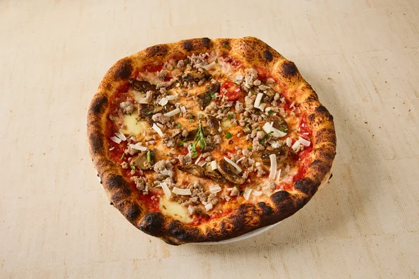 Pizza Salsiccia ai Funghi Porcini
